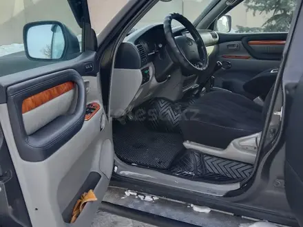 Toyota Land Cruiser 2005 года за 15 000 000 тг. в Семей – фото 12