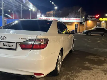 Toyota Camry 2015 года за 9 400 000 тг. в Тараз – фото 2