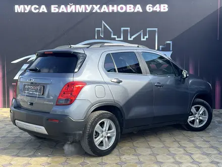 Chevrolet Tracker 2015 года за 5 200 000 тг. в Атырау – фото 10