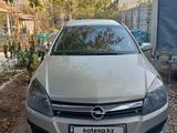 Opel Astra 2006 года за 2 500 000 тг. в Шымкент