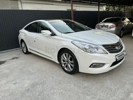 Hyundai Grandeur 2011 года за 8 300 000 тг. в Шымкент – фото 2