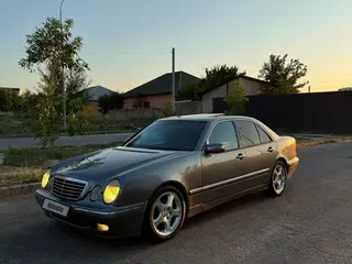 Mercedes-Benz E 430
