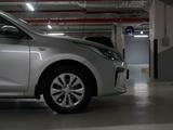 Kia Rio 2018 года за 6 590 000 тг. в Астана – фото 3