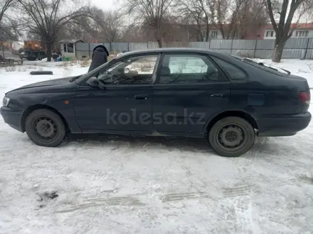 Toyota Carina E 1995 года за 920 000 тг. в Алматы – фото 3