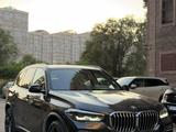 BMW X5 2019 года за 21 900 000 тг. в Алматы – фото 2