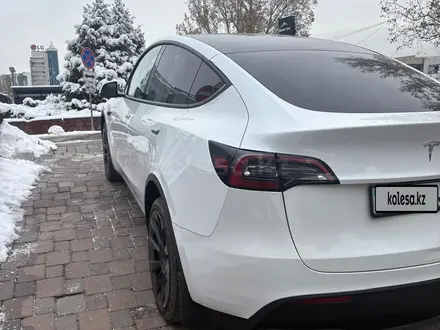 Tesla Model Y 2023 года за 15 000 000 тг. в Алматы – фото 4