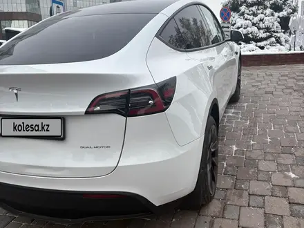 Tesla Model Y 2023 года за 15 000 000 тг. в Алматы – фото 3