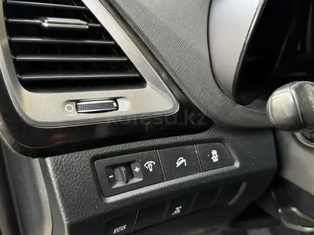 Hyundai Santa Fe 2012 года за 9 000 000 тг. в Астана – фото 13