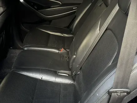 Hyundai Santa Fe 2012 года за 9 000 000 тг. в Астана – фото 18