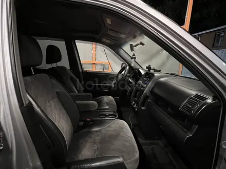 Honda CR-V 2003 года за 5 700 000 тг. в Алматы – фото 4