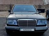 Mercedes-Benz E 200 1995 годаүшін1 800 000 тг. в Туркестан – фото 2