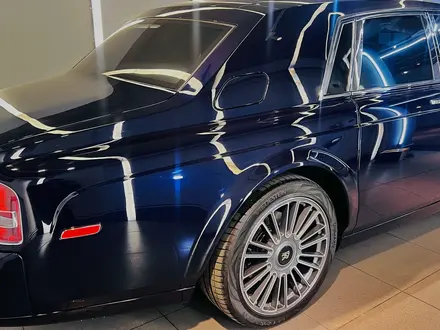 Rolls-Royce Phantom 2004 года за 82 000 000 тг. в Алматы – фото 7