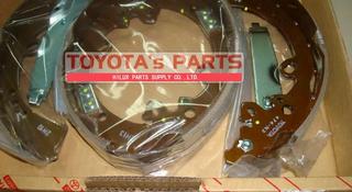 Колодки задние барабанные на Toyota Hilux 2005-2012г за 13 000 тг. в Алматы