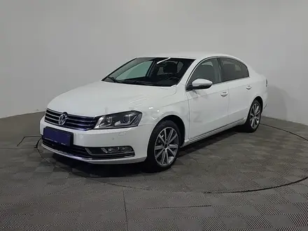 Volkswagen Passat 2014 года за 4 950 000 тг. в Алматы