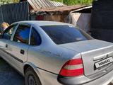 Opel Vectra 1998 годаүшін900 000 тг. в Усть-Каменогорск – фото 2
