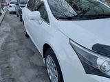 Toyota Avensis 2012 года за 6 600 000 тг. в Семей – фото 2