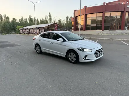 Hyundai Elantra 2018 года за 6 500 000 тг. в Астана – фото 6