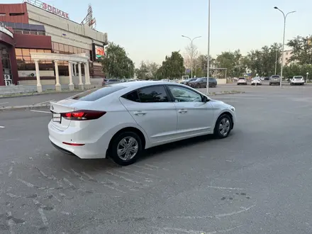 Hyundai Elantra 2018 года за 6 500 000 тг. в Астана – фото 7