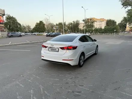 Hyundai Elantra 2018 года за 6 500 000 тг. в Астана – фото 8