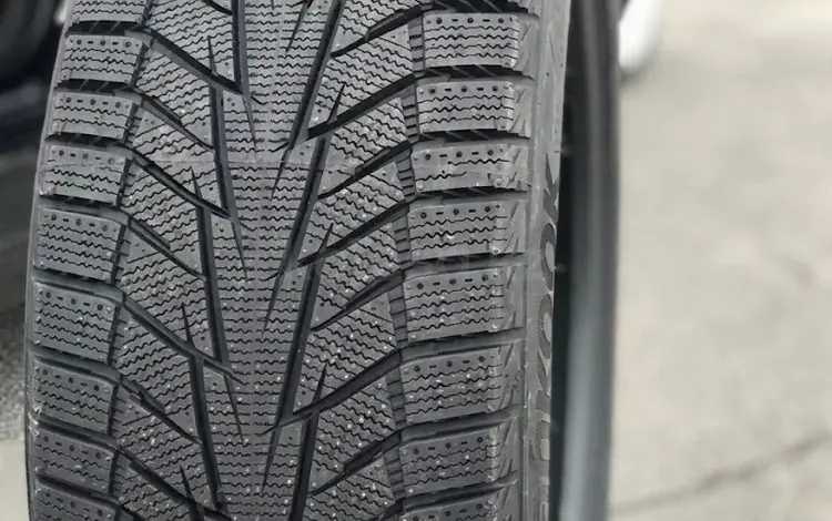 Hankook Winter i* cept iZ 2 W616 215/55R17 98T XL за 59 000 тг. в Алматы