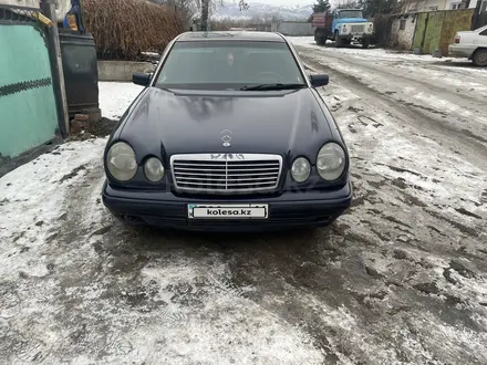 Mercedes-Benz E 280 1996 года за 3 000 000 тг. в Алтай – фото 7