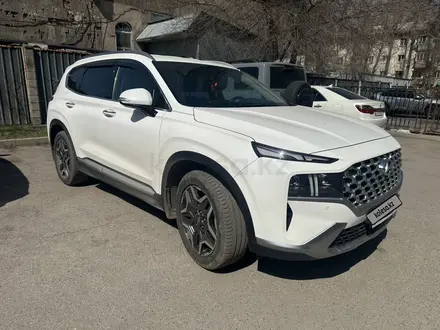 Hyundai Santa Fe 2021 года за 14 650 000 тг. в Алматы – фото 2