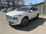 Hyundai Santa Fe 2021 годаүшін14 650 000 тг. в Алматы