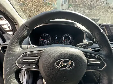 Hyundai Santa Fe 2021 года за 14 650 000 тг. в Алматы – фото 6