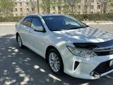 Toyota Camry 2014 года за 11 500 000 тг. в Шымкент – фото 2