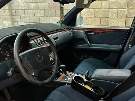 Mercedes-Benz E 230 1995 года за 1 699 999 тг. в Шымкент – фото 11