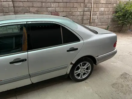 Mercedes-Benz E 230 1995 года за 1 699 999 тг. в Шымкент – фото 3