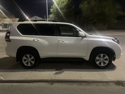 Toyota Land Cruiser Prado 2016 года за 18 000 000 тг. в Астана – фото 2