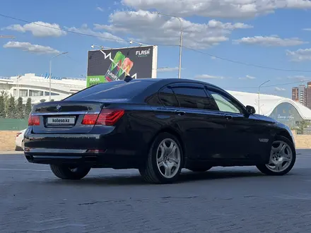 BMW 740 2010 года за 8 000 000 тг. в Астана – фото 3