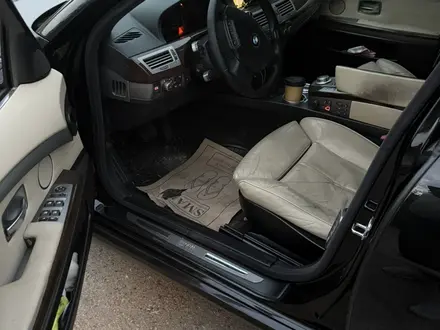 BMW 750 2007 года за 4 000 000 тг. в Алматы – фото 4