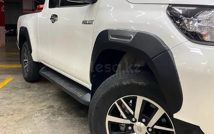 Пороги наружние (подножки) для Toyota HILUX 2015-2023үшін100 000 тг. в Костанай