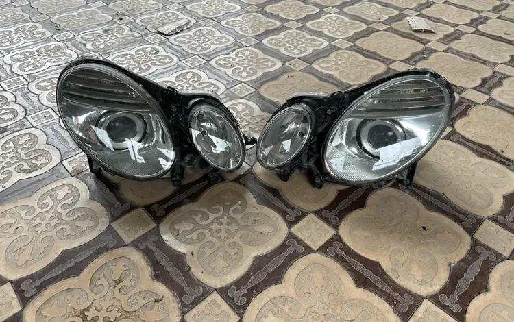 W211 передние фары за 120 000 тг. в Шымкент