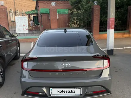Hyundai Sonata 2023 года за 11 900 000 тг. в Актобе – фото 5