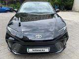 Toyota Camry 2025 года за 20 200 000 тг. в Алматы
