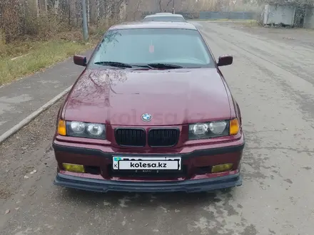 BMW 325 1995 года за 1 950 000 тг. в Астана