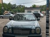 Mercedes-Benz E 230 1996 года за 1 300 000 тг. в Караганда