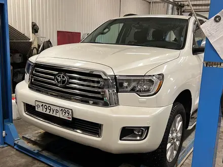 Решетка рестайлинг на Toyota Sequoia 08-21 за 1 280 000 тг. в Алматы – фото 2