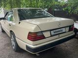 Mercedes-Benz E 200 1992 годаүшін1 700 000 тг. в Тургень (Енбекшиказахский р-н)