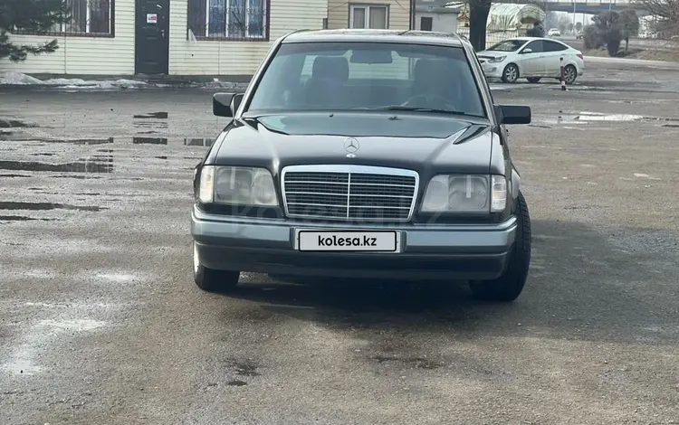 Mercedes-Benz E 200 1995 годаүшін3 000 000 тг. в Есик