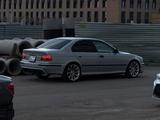 BMW 528 1997 года за 3 650 000 тг. в Семей – фото 2