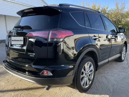 Toyota RAV4 2018 года за 11 000 000 тг. в Актау – фото 2