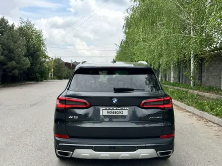 BMW X5 2019 года за 25 000 000 тг. в Алматы – фото 30