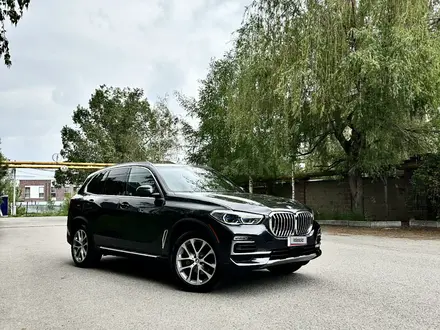 BMW X5 2019 года за 25 000 000 тг. в Алматы – фото 35