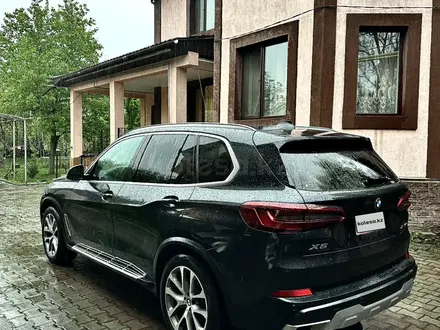 BMW X5 2019 года за 25 000 000 тг. в Алматы – фото 5
