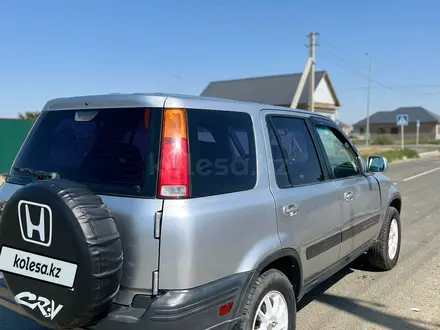 Honda CR-V 2001 года за 4 000 000 тг. в Атырау – фото 6