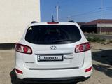 Hyundai Santa Fe 2012 года за 5 800 000 тг. в Атырау – фото 3